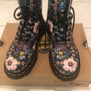 $60-Dr. Martens boots. Size 5